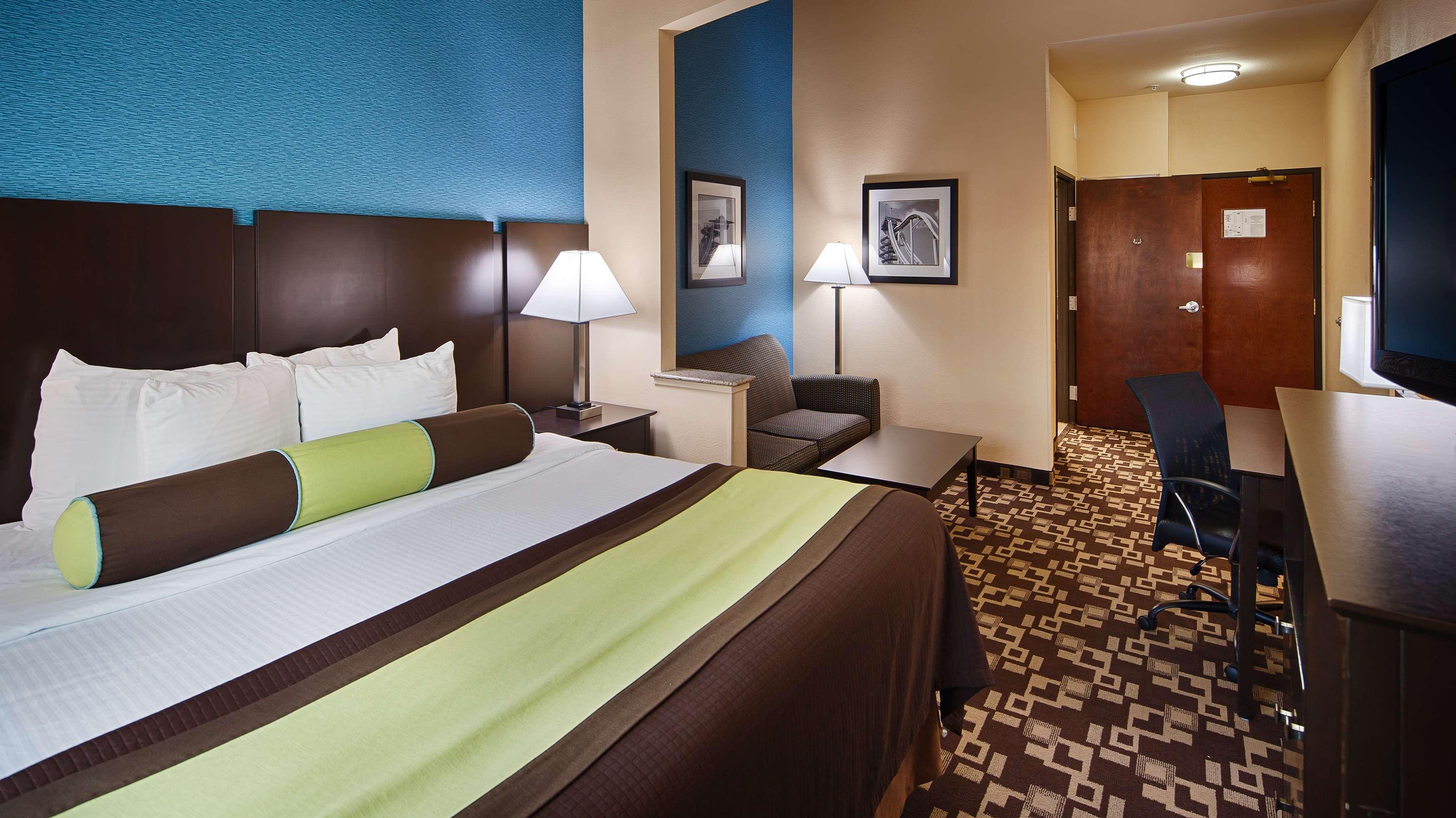 Best Western Plus Arlington North Hotel & Suites Grand Prairie Exterior photo