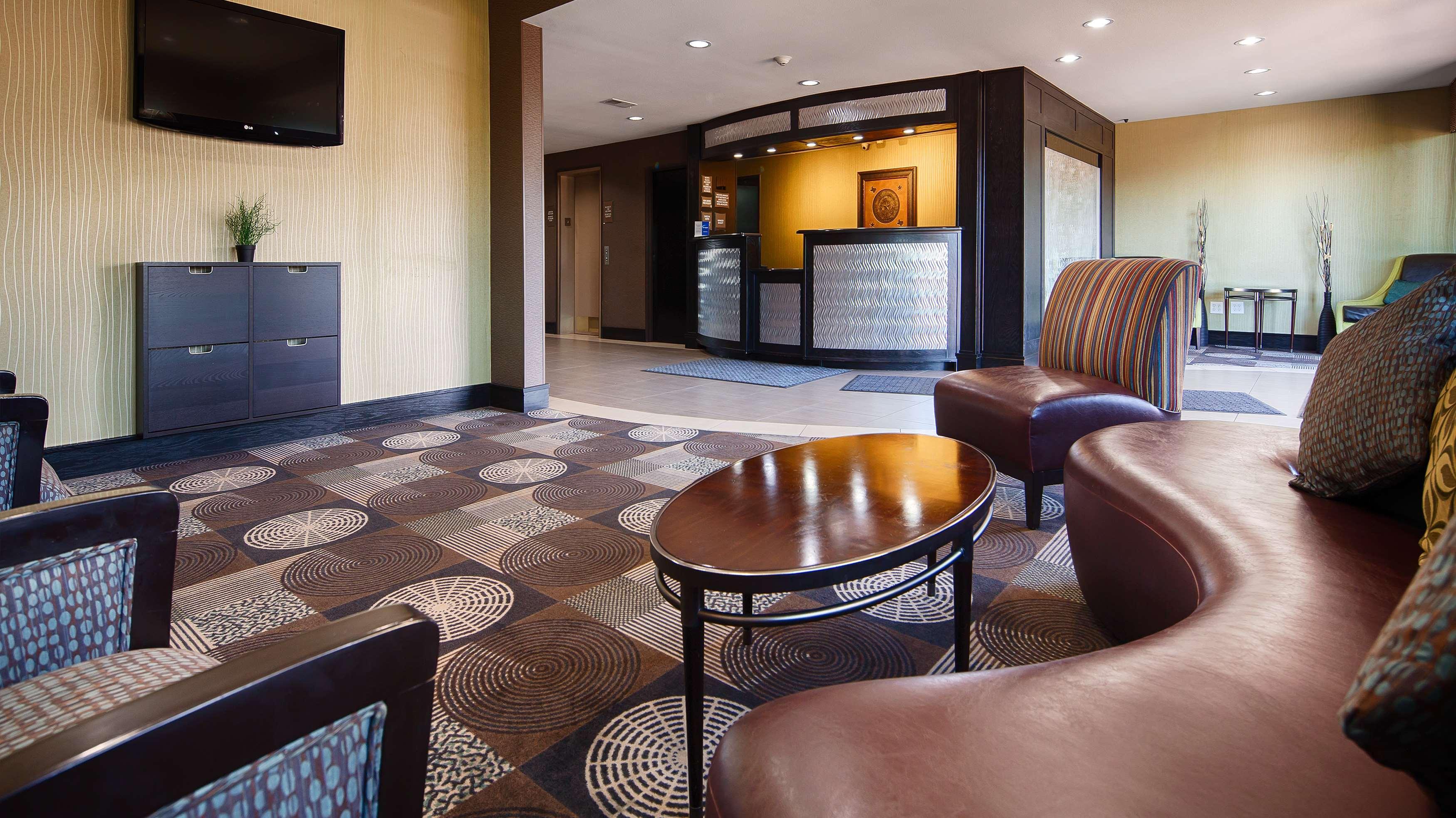Best Western Plus Arlington North Hotel & Suites Grand Prairie Exterior photo