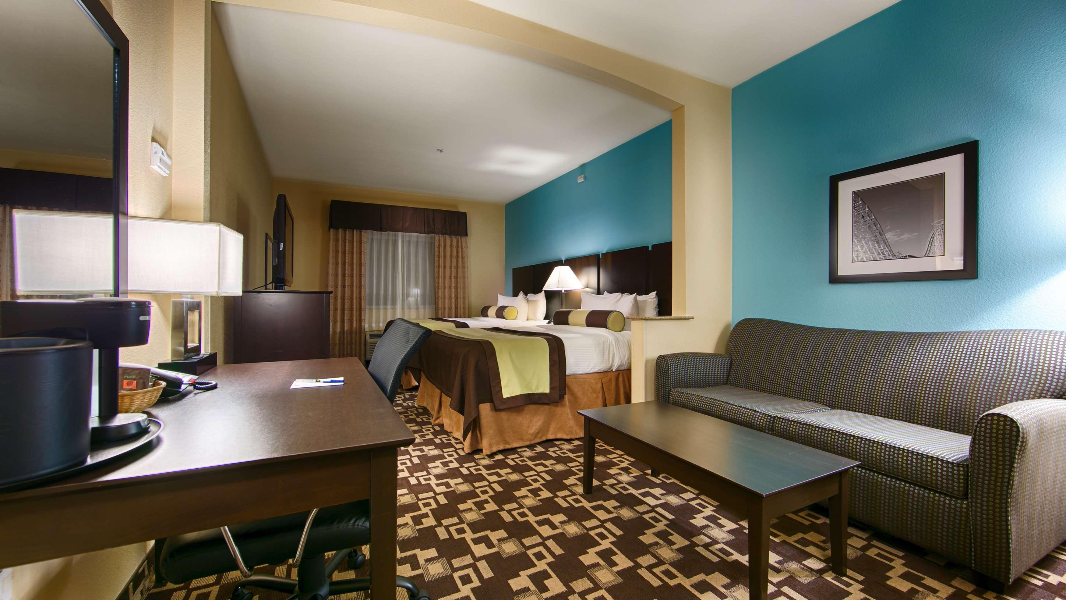 Best Western Plus Arlington North Hotel & Suites Grand Prairie Exterior photo