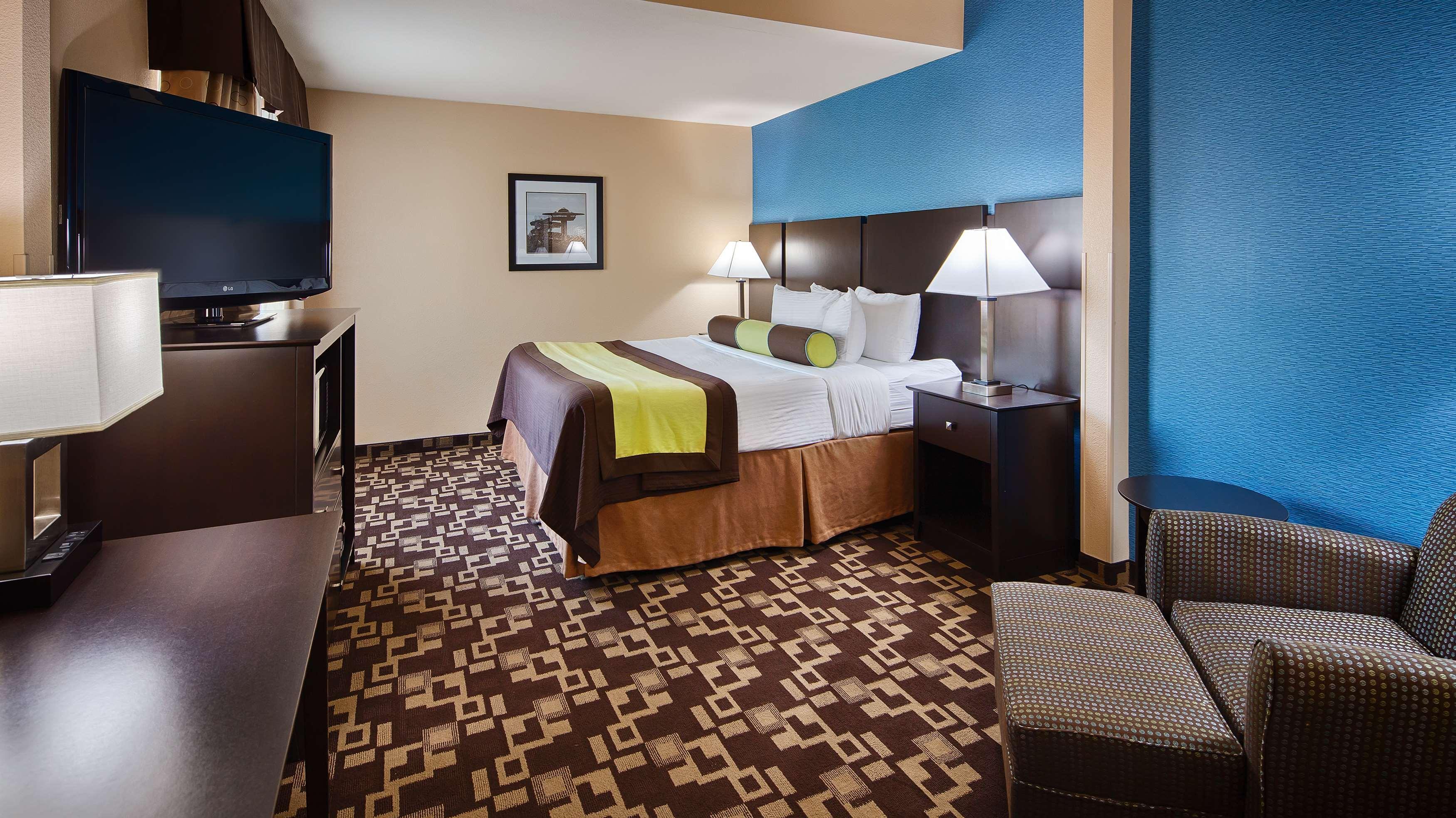 Best Western Plus Arlington North Hotel & Suites Grand Prairie Exterior photo