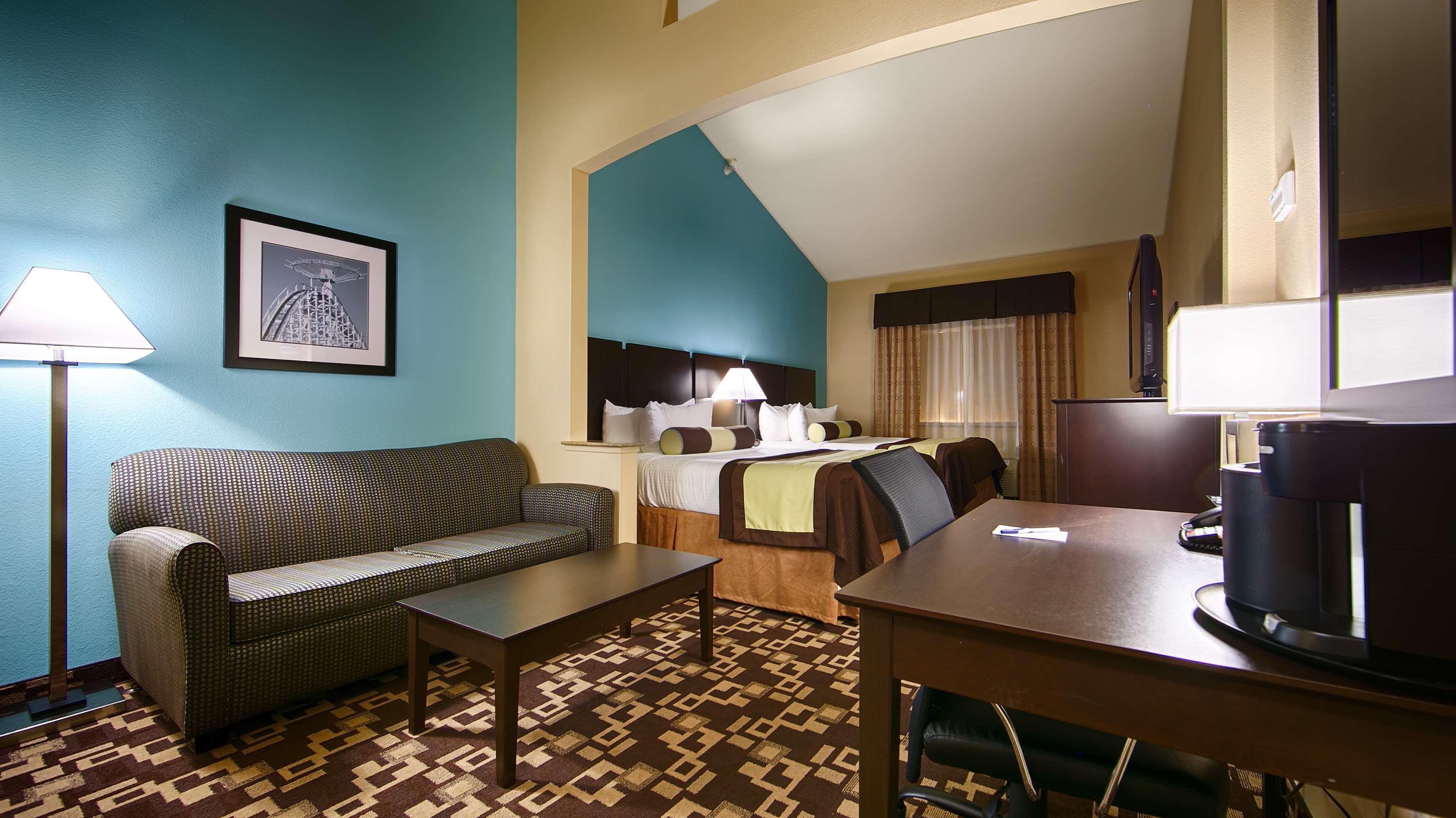 Best Western Plus Arlington North Hotel & Suites Grand Prairie Exterior photo