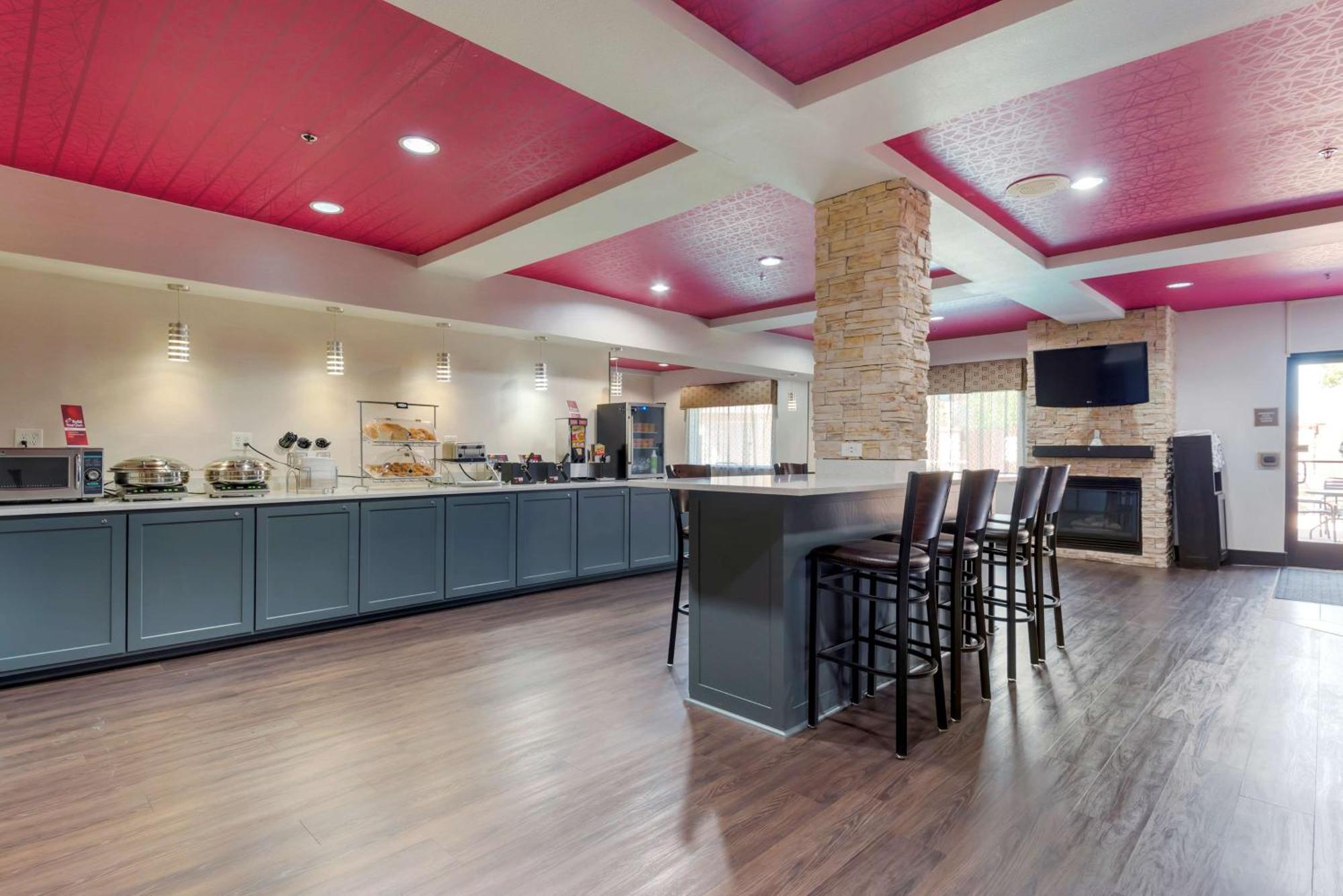 Best Western Plus Arlington North Hotel & Suites Grand Prairie Exterior photo