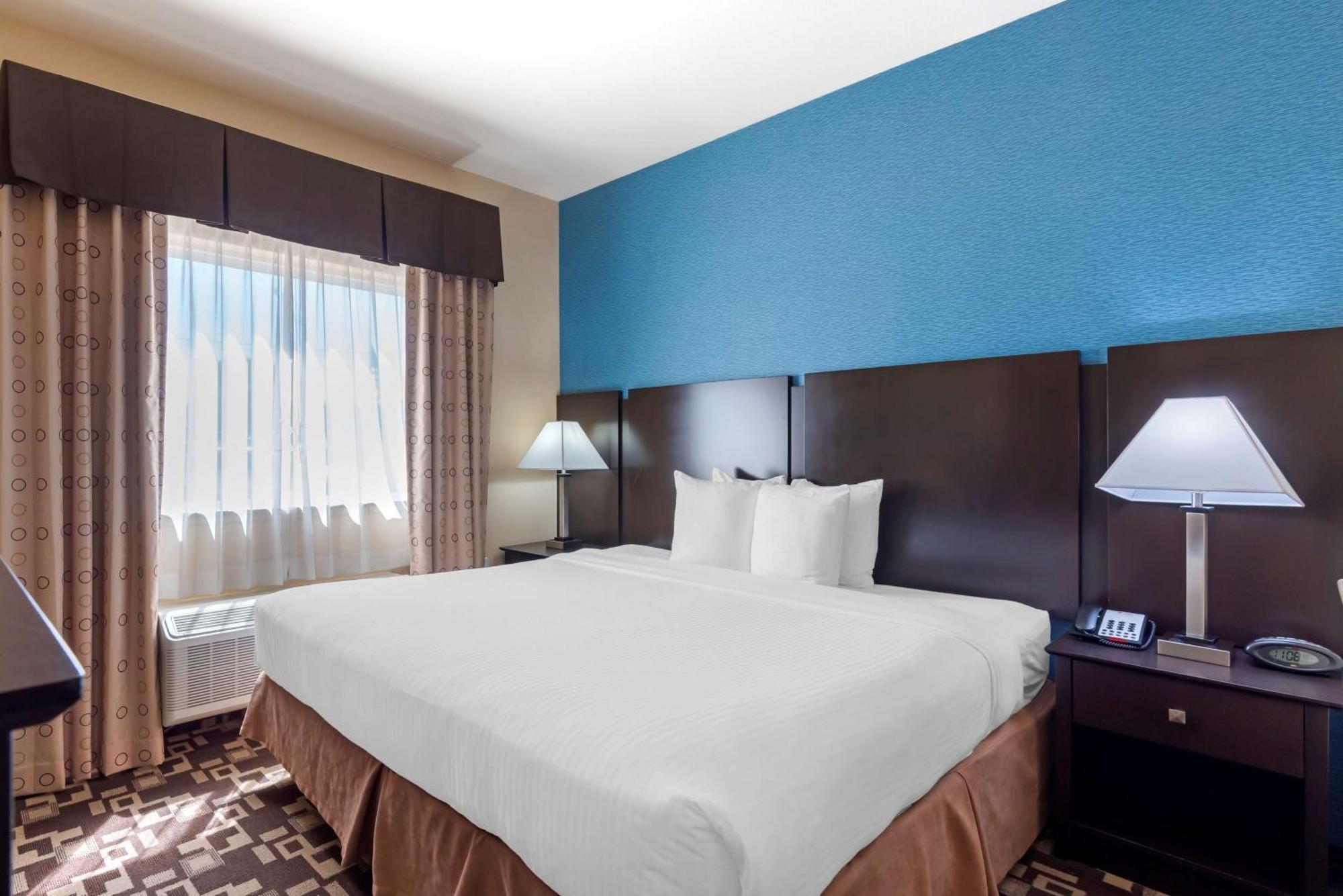 Best Western Plus Arlington North Hotel & Suites Grand Prairie Exterior photo